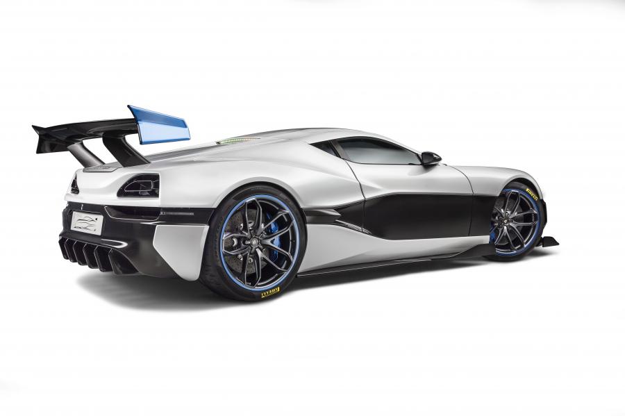  Rimac Concept_S 2016 года  (фото 3 из 6)